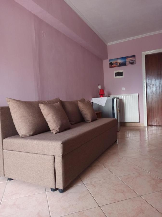 Dimitris House Petriti Daire Dış mekan fotoğraf
