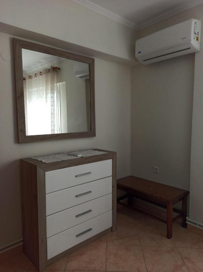 Dimitris House Petriti Daire Dış mekan fotoğraf
