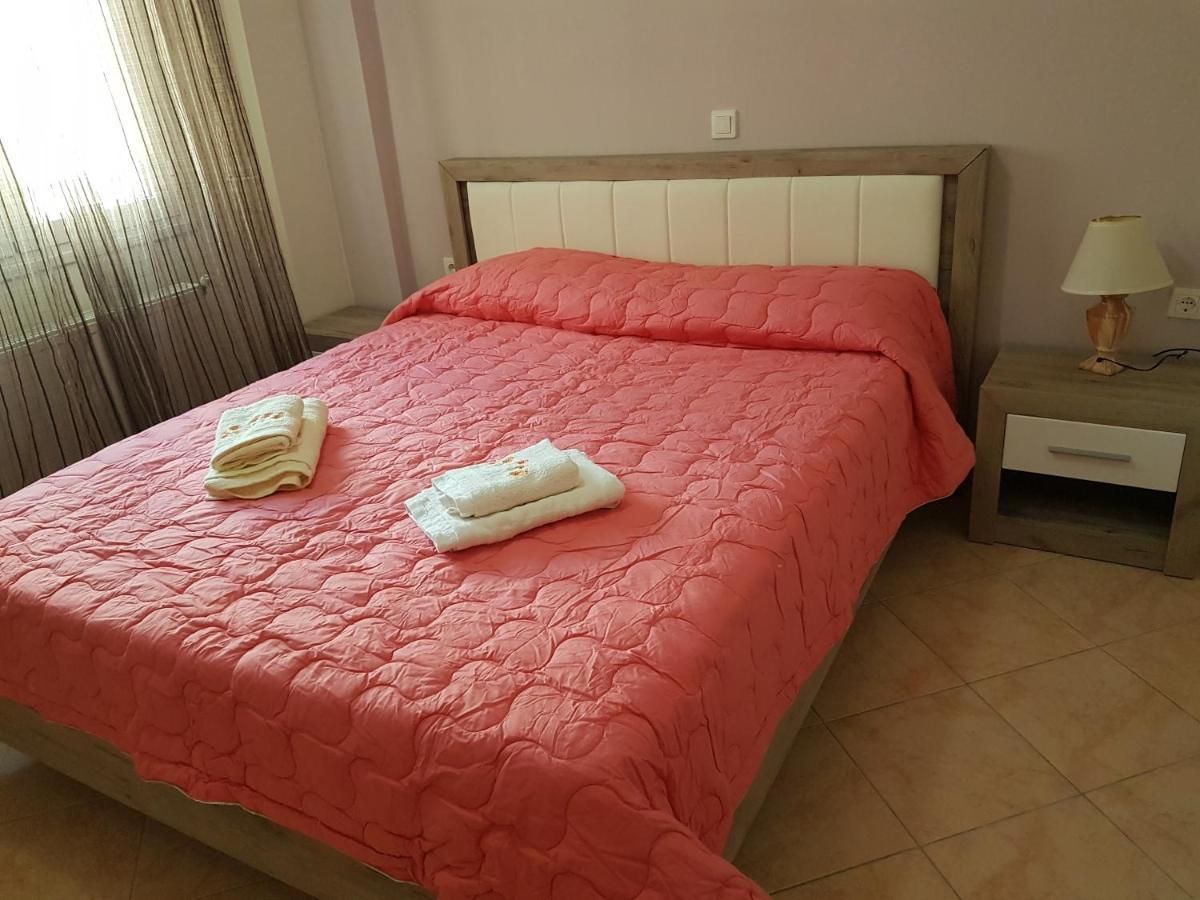 Dimitris House Petriti Daire Dış mekan fotoğraf