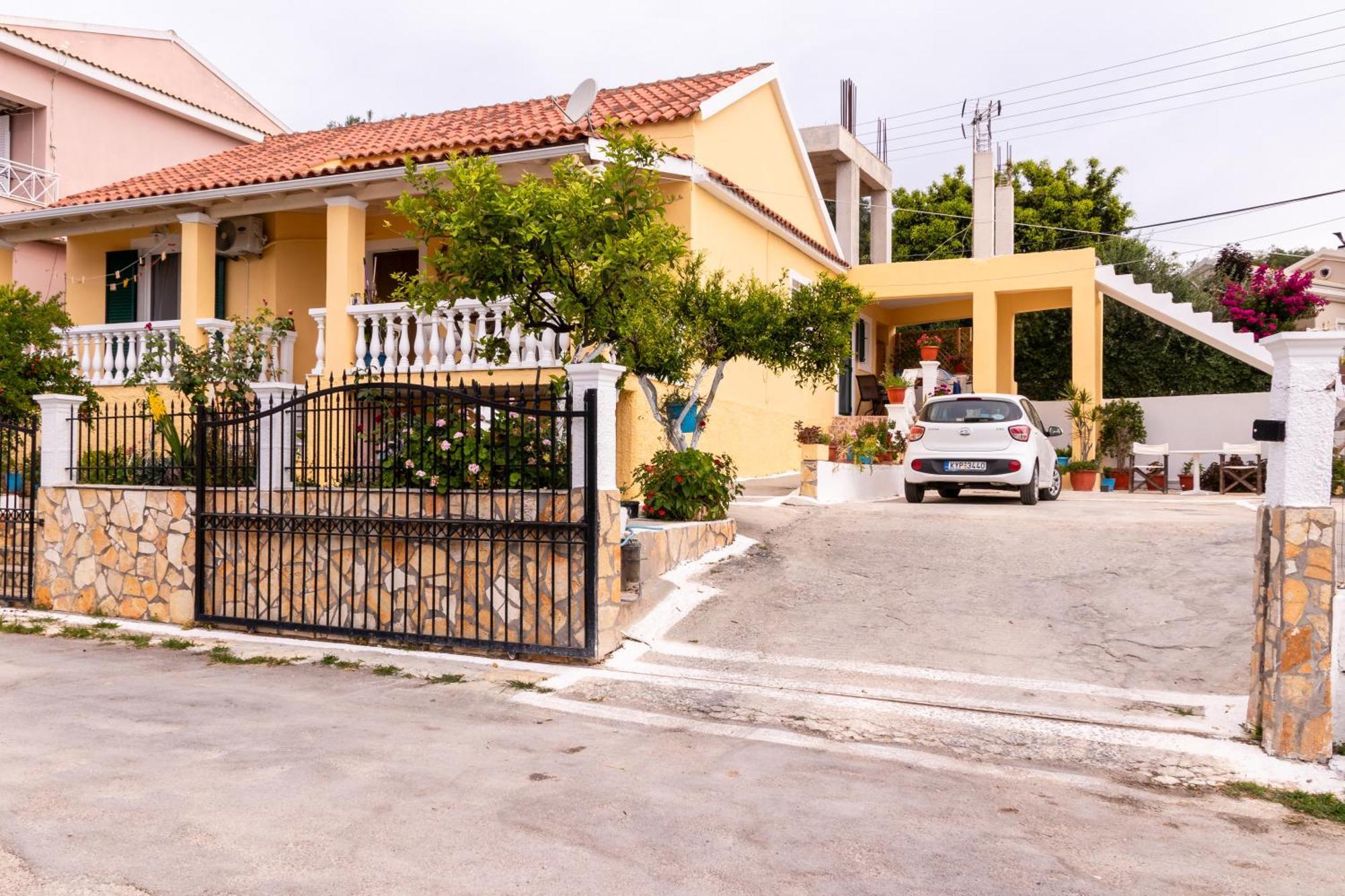 Dimitris House Petriti Daire Dış mekan fotoğraf